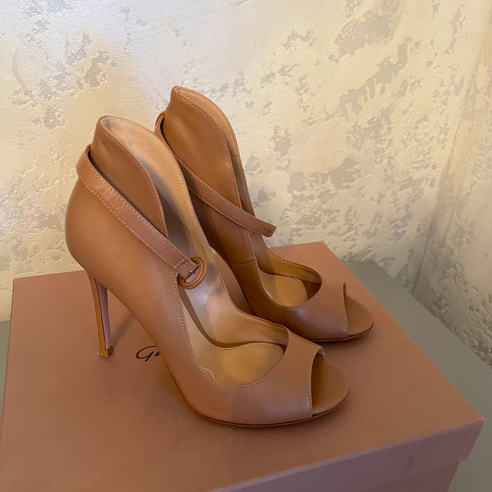 Gianvito Rossi shoes